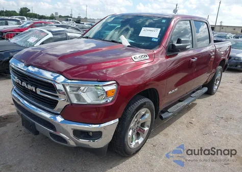 2019 Ram 1500 Big Horn/Lone Star z USA, uszkodzony, nr VIN 1C6RREFT3KN770069